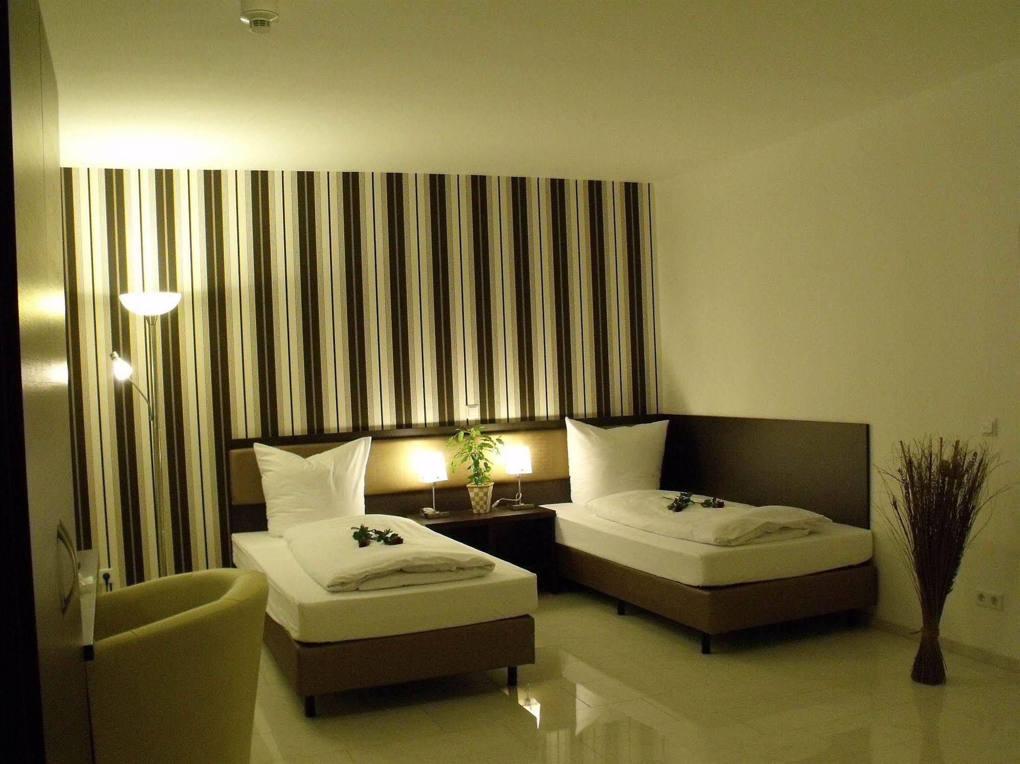Cityhotel Ahlen Garni Экстерьер фото
