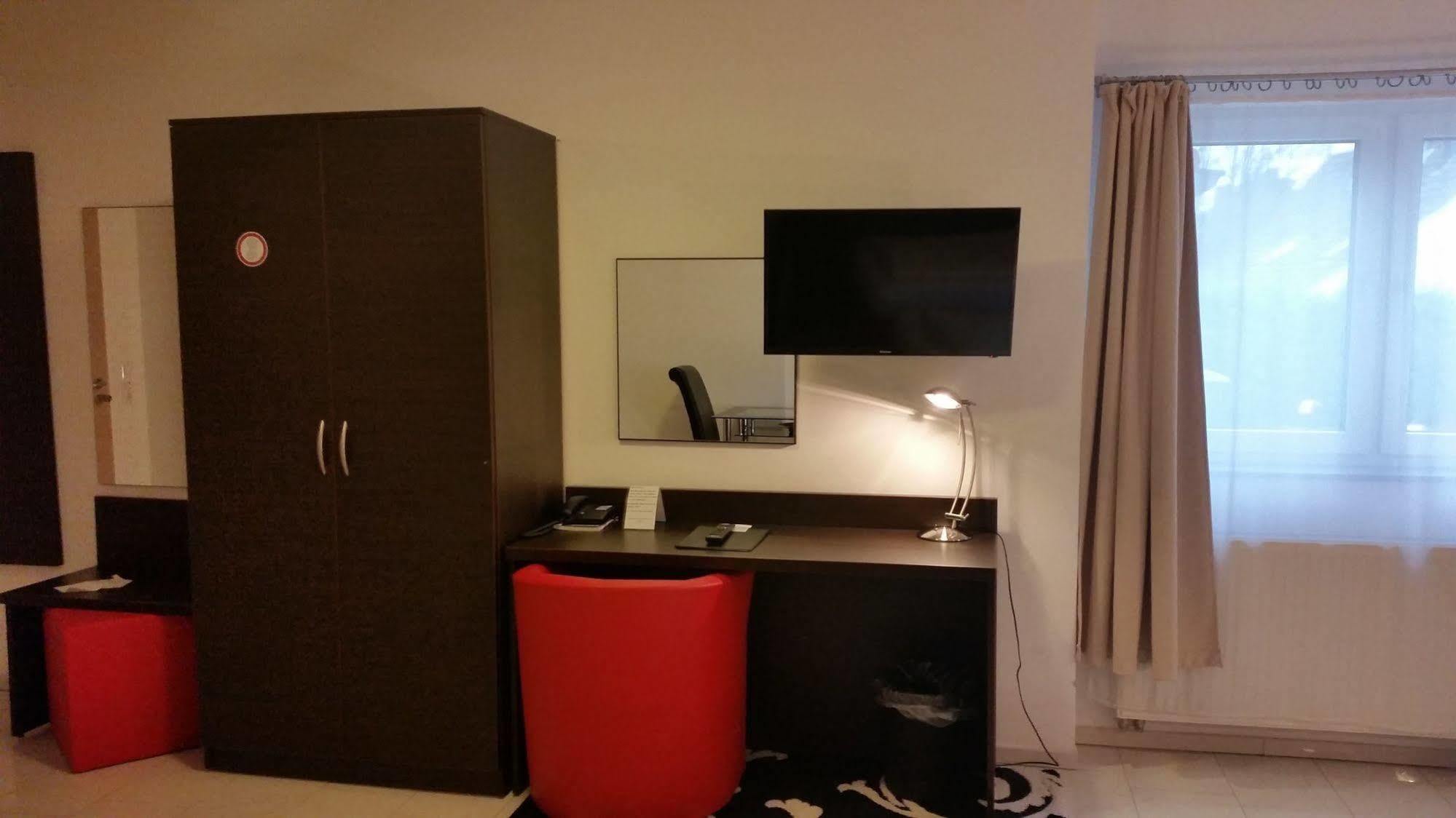 Cityhotel Ahlen Garni Экстерьер фото