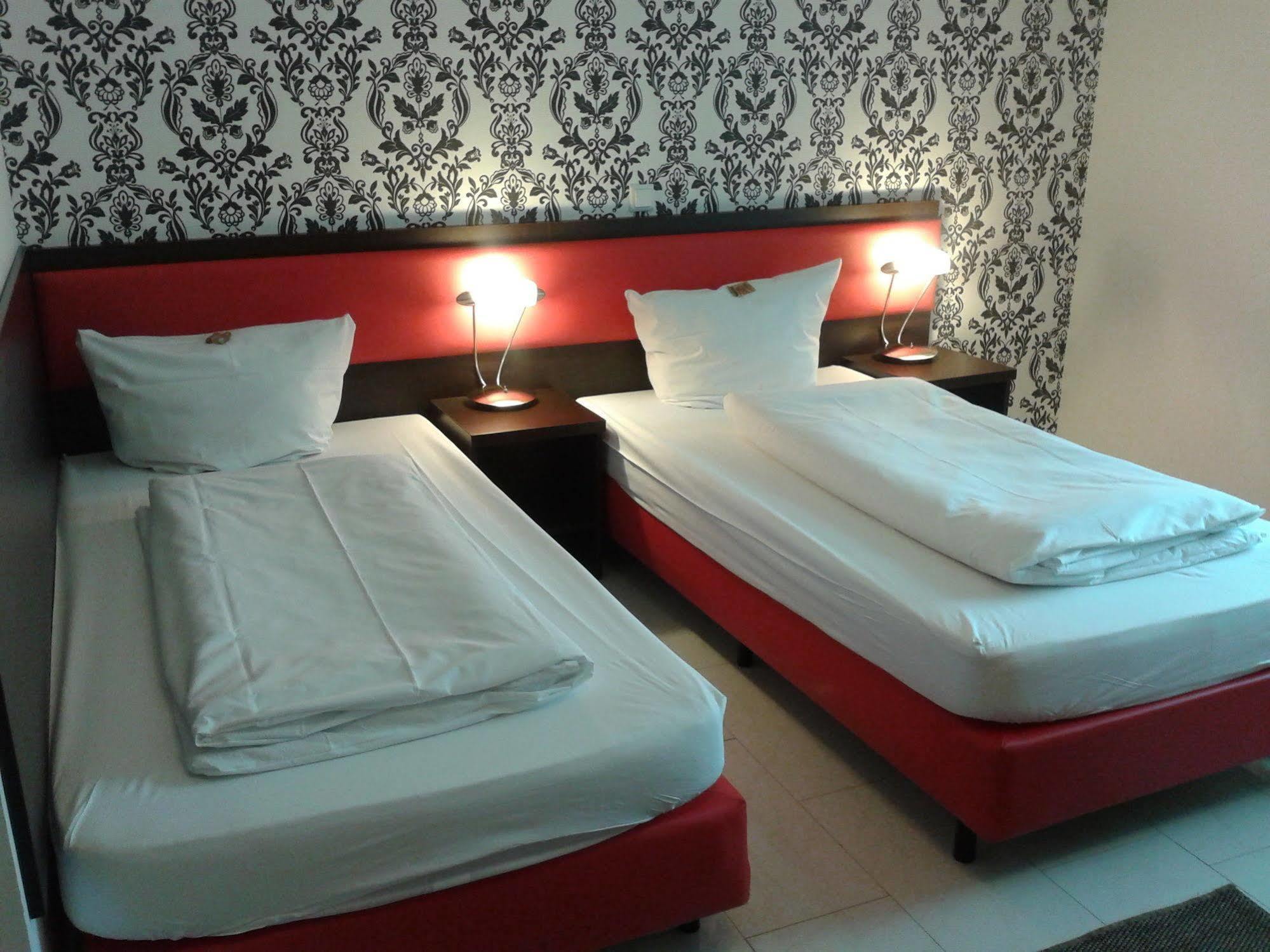 Cityhotel Ahlen Garni Экстерьер фото